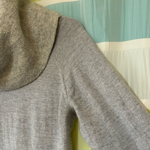 Elie Tahari Extra Fine Merino Wool Cowl Neck Sweater Sz Large - Picture 5 of 8